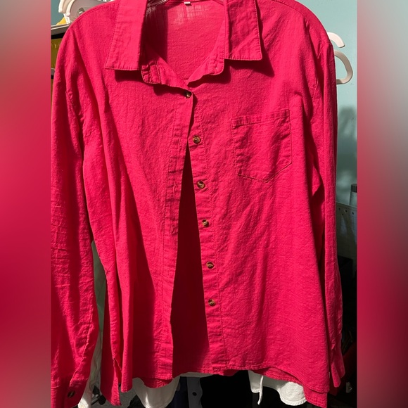 Top from Amazon. Size 2xl. Color: watermelon Top from Amazon. - Picture 2 of 2